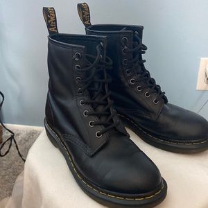 1460 WOMEN'S SMOOTH LEATHER LACE UP BOOTS